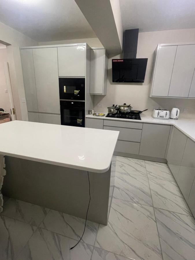 One Bedroom In Spacious Bungalow, Free Parking & Private Entrance Εδιμβούργο Εξωτερικό φωτογραφία